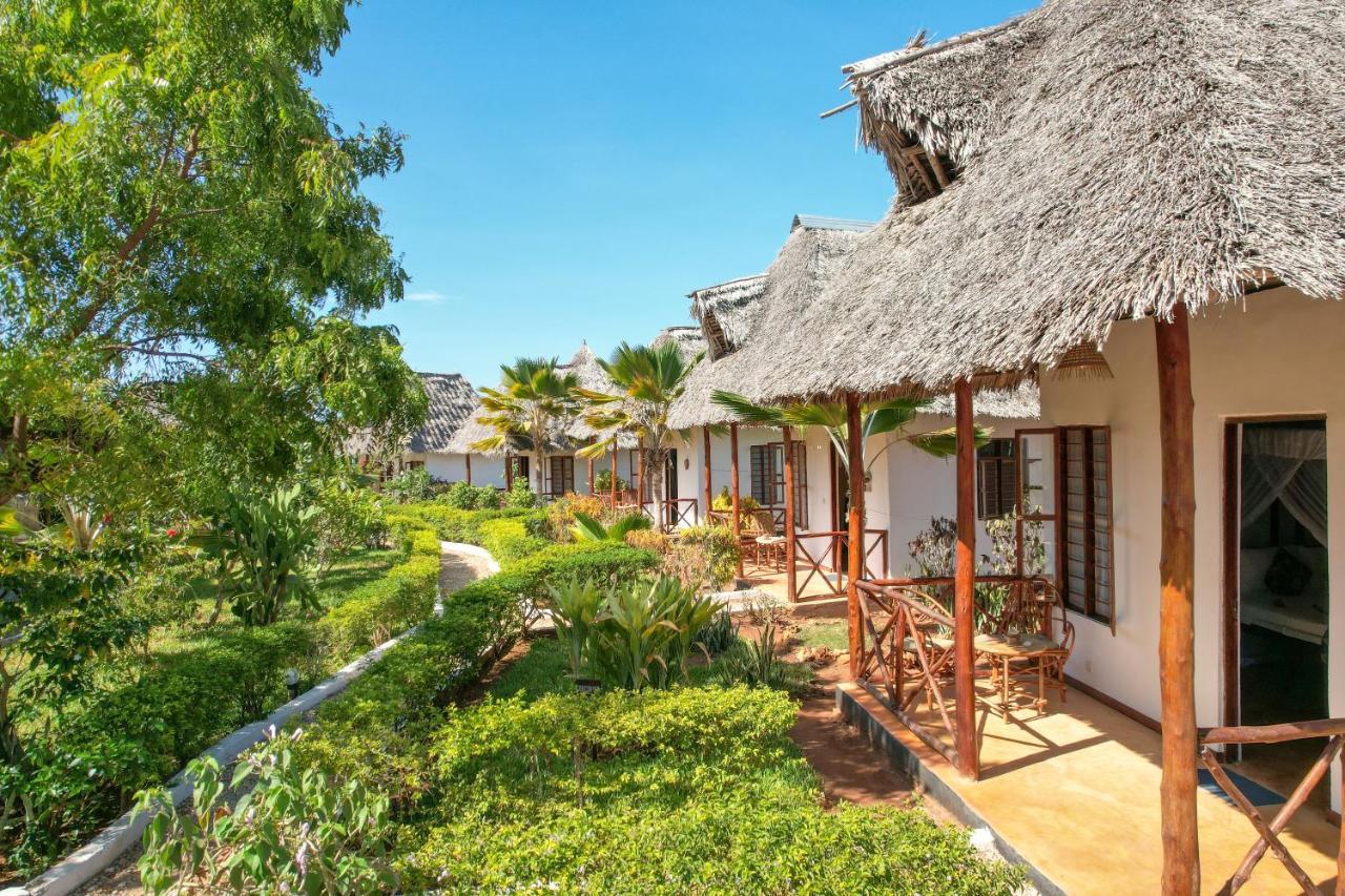 Mawimbi Bungalows Nungwi Exterior foto