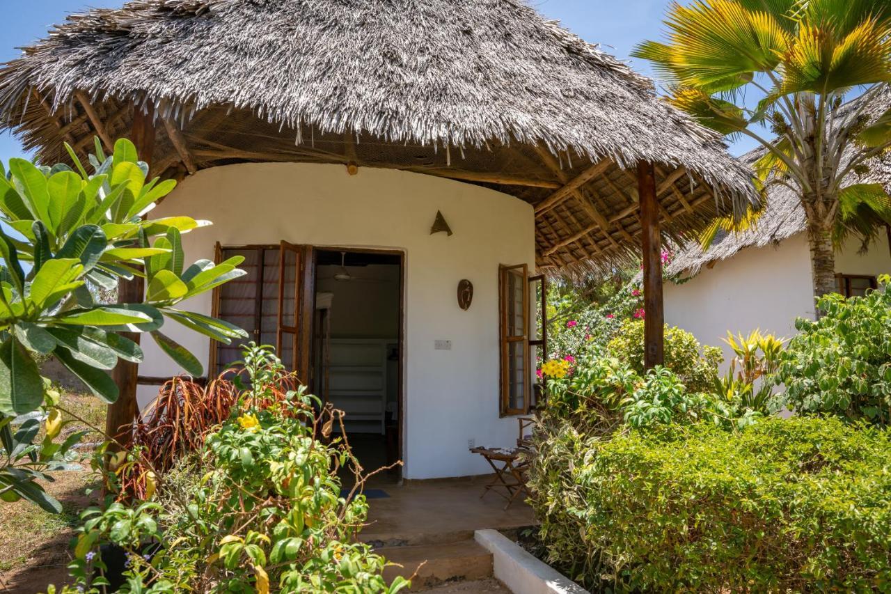 Mawimbi Bungalows Nungwi Exterior foto