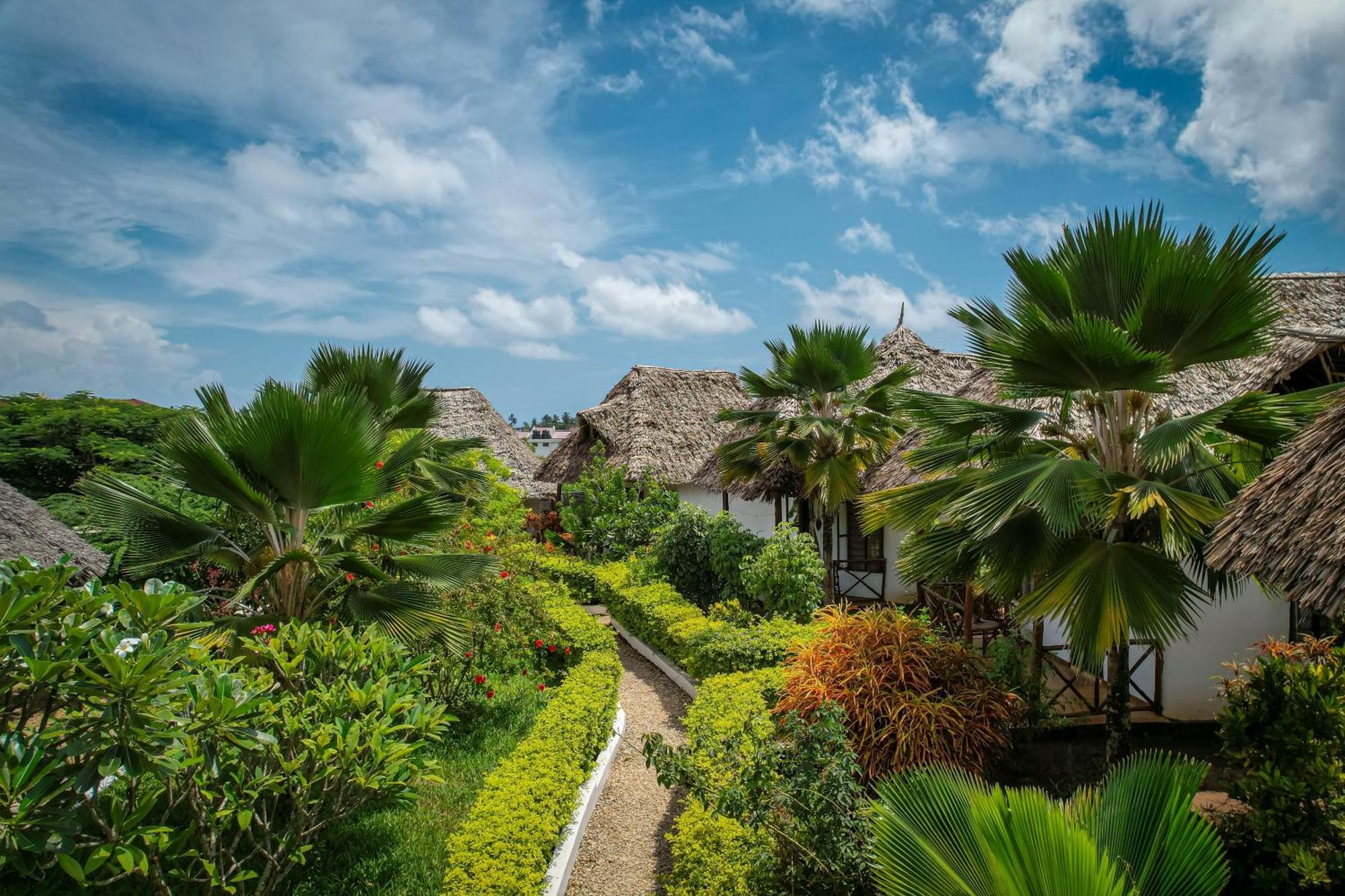 Mawimbi Bungalows Nungwi Exterior foto